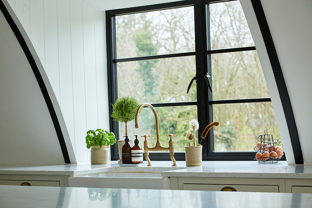 Lucy and Matt's Inframe Shaker Kitchen